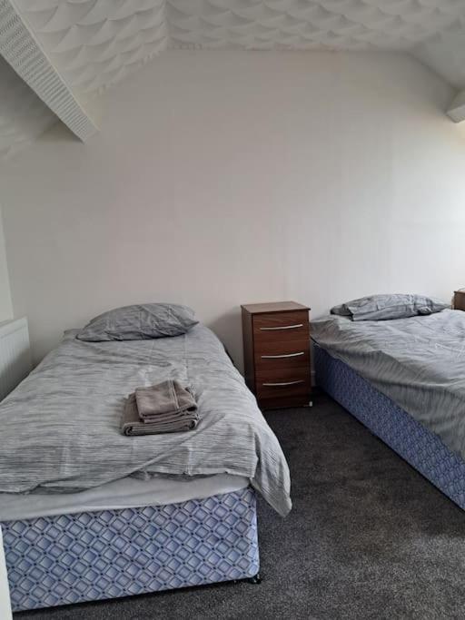 1 Bed Apart Dowlais Esterno foto